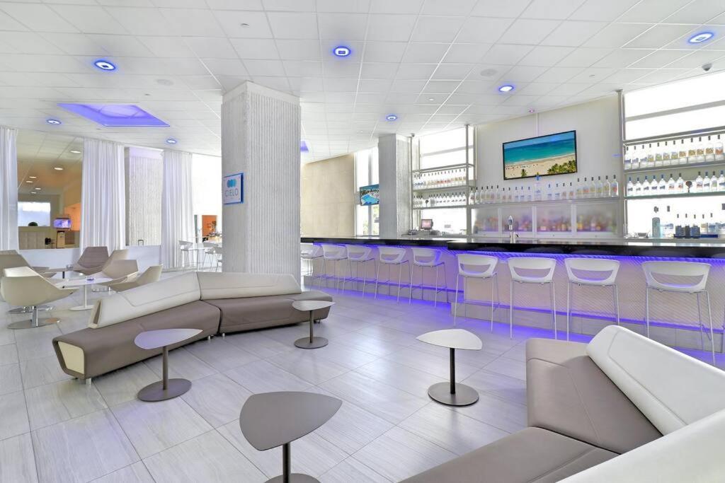 Luxe Spacious And Modern 3br With Ocean Views San Juan